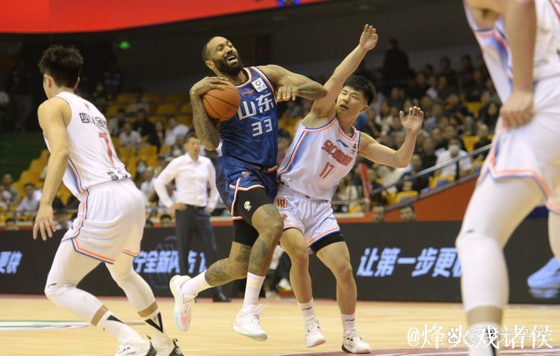 巴萨连续17年支付不合理费用,龙赛罗质疑难以辩解 巴萨连续17年支付不合理费用,龙赛罗质疑难以辩解